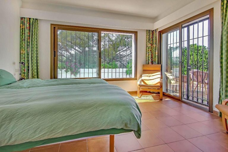 4ac5fbcaeb735154a3c88804aeeb34e8 - 10