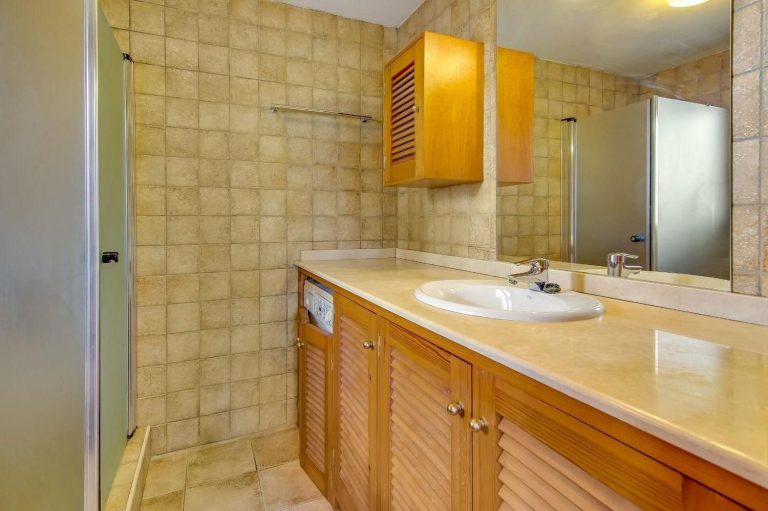 4ac5fbcaeb735154a3c88804aeeb34e8 - 11