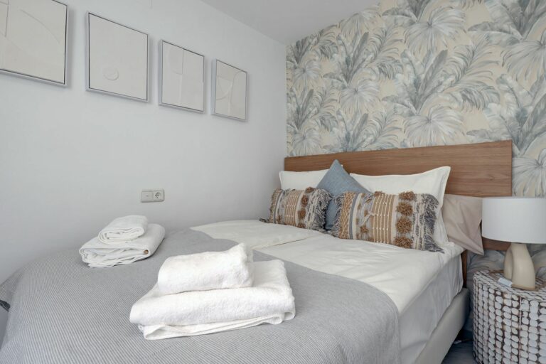 4aebc250d797dc6eff6a158a70b898a3 - 16