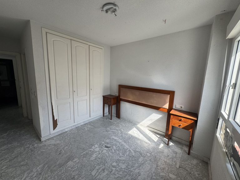 4d4c3f000e8251c4044dd9c8472340f3 - 6