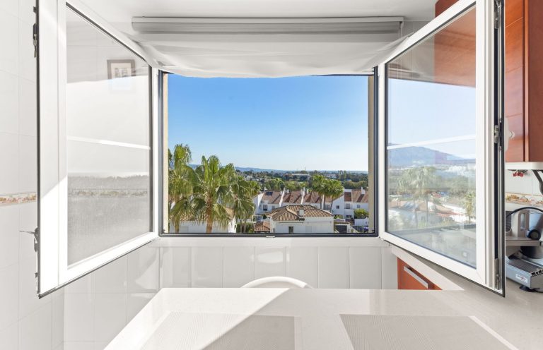 4d89659bde032937b05f6b718f75c5b7 - 14