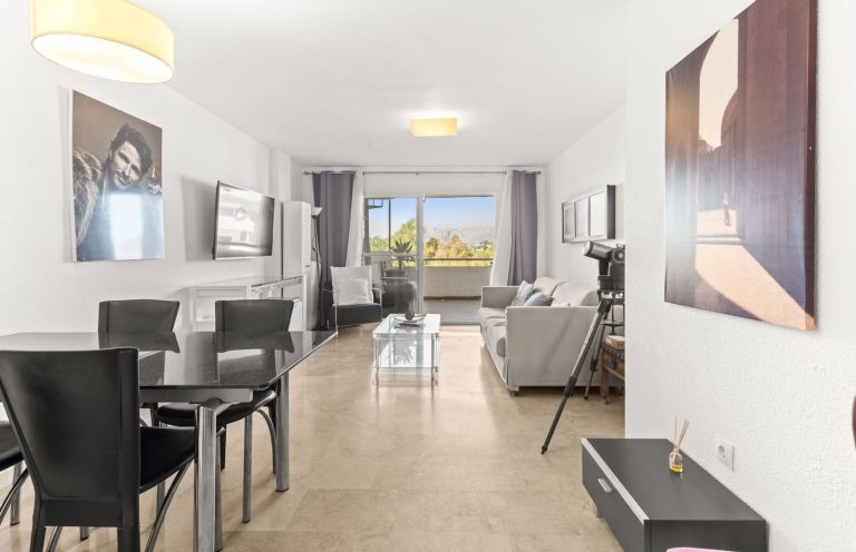 4d89659bde032937b05f6b718f75c5b7 - 4