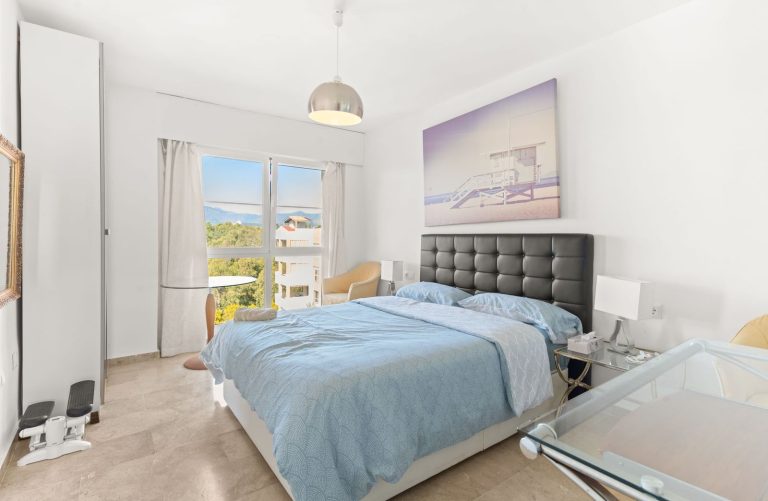 4d89659bde032937b05f6b718f75c5b7 - 7