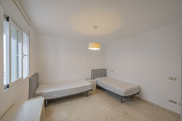 4e798662bd135eb8257d2fcfc35c8226 - 12