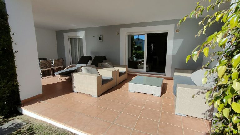 4f1ca9a5a95f4948231356eb162f1163 - 5