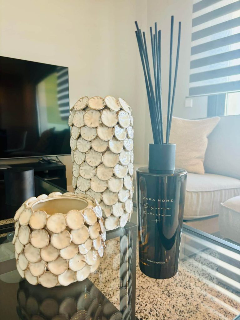 50d8b0bf2f9f9d3e62e61a86120d5562 - 12