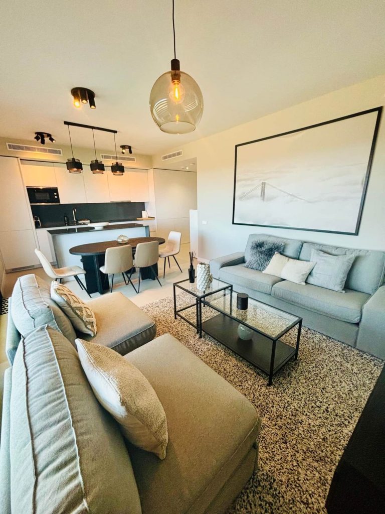 50d8b0bf2f9f9d3e62e61a86120d5562 - 14