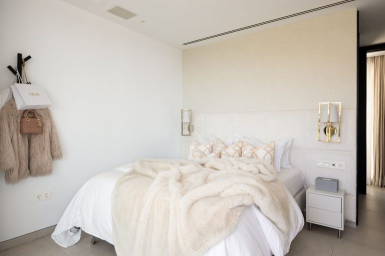 518d620cabf939616272e44e41eebaf1 - 12