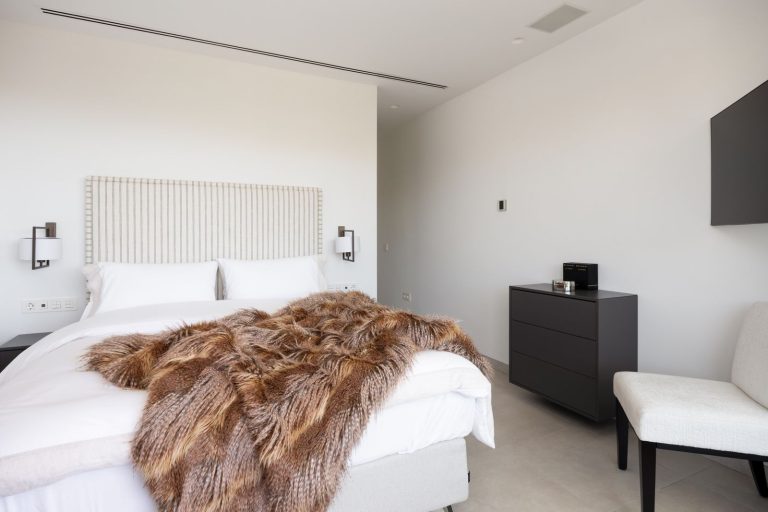 518d620cabf939616272e44e41eebaf1 - 13