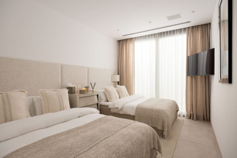 518d620cabf939616272e44e41eebaf1 - 7