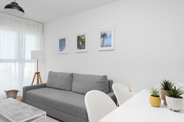 519b6f733c02c98dd535d1f45ab18f48 - 16