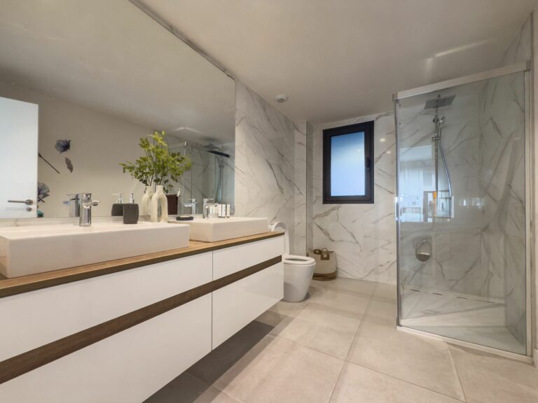 5245d70a9f2987bbfc31cdf26310083e - 13