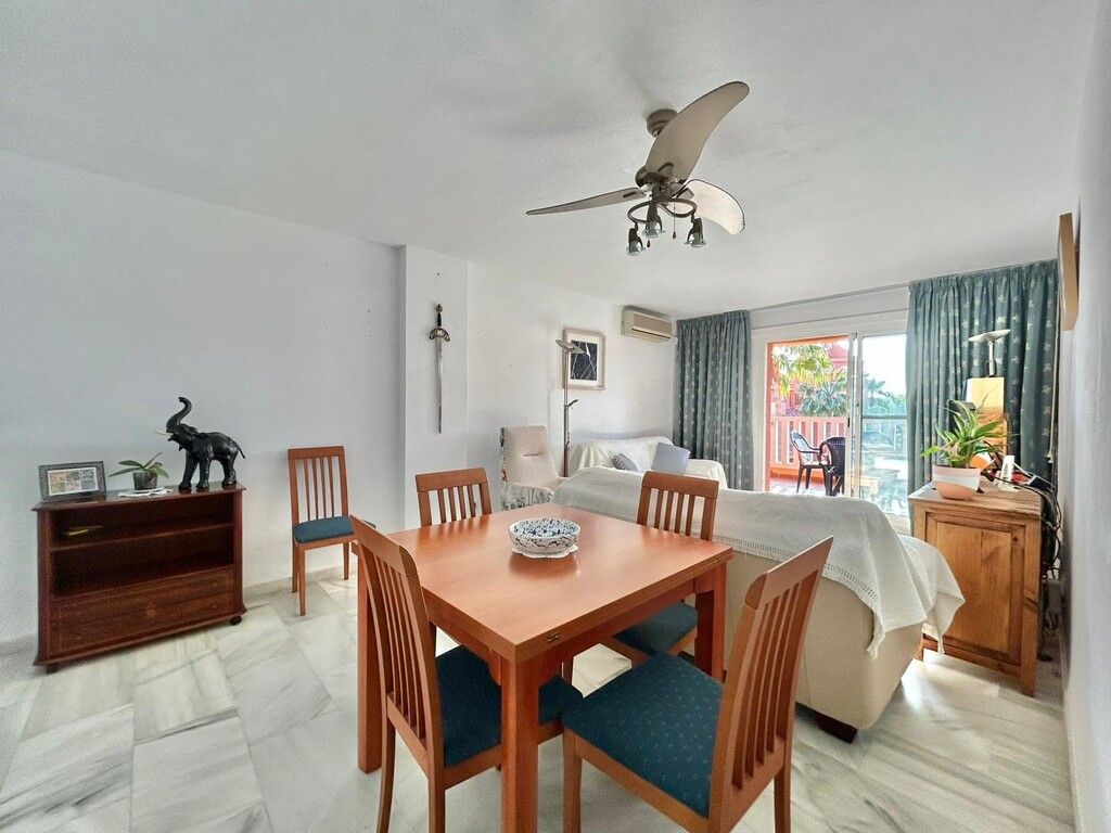 5327c2c8694c52379e66eeafded3a533 - 4