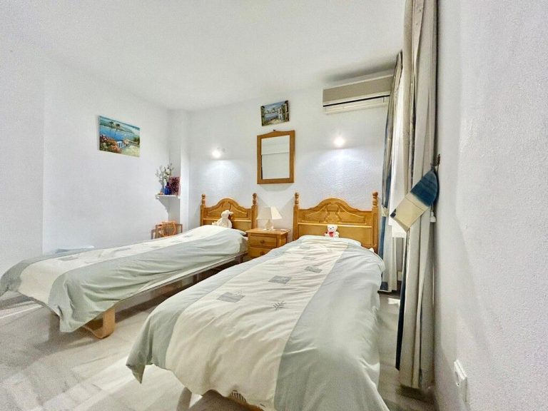 5327c2c8694c52379e66eeafded3a533 - 8