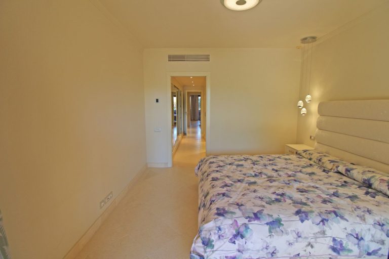 53c86a2b72830e4cdd369f2ce61d3e26 - 12