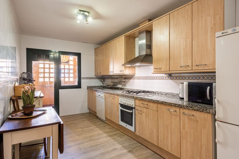 54e0e346bcce5d998aa72c968e82bd8b - 10