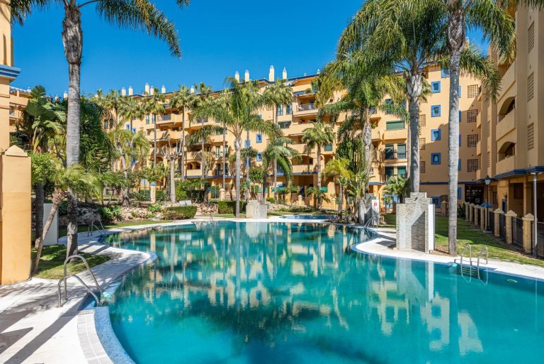 54e0e346bcce5d998aa72c968e82bd8b - 2