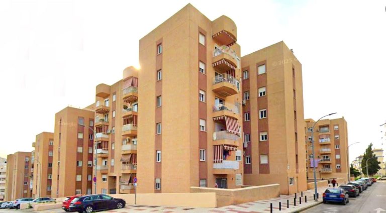 552f19204e8e873c1ed3142526b9dfdb - 1