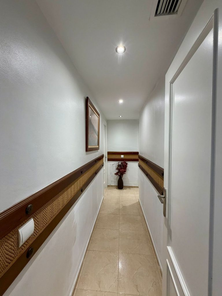 552f19204e8e873c1ed3142526b9dfdb - 16