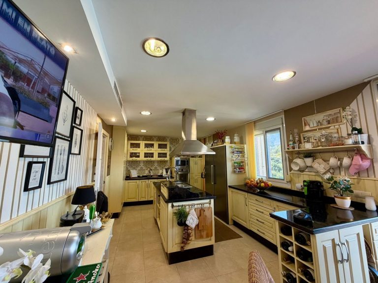 552f19204e8e873c1ed3142526b9dfdb - 3