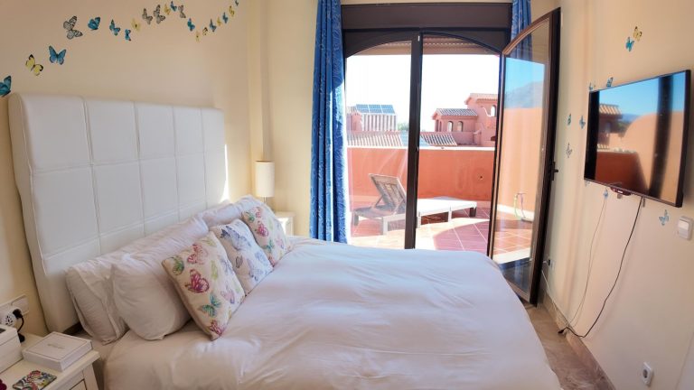 55d56de8adeaae971267d1378324714a - 15