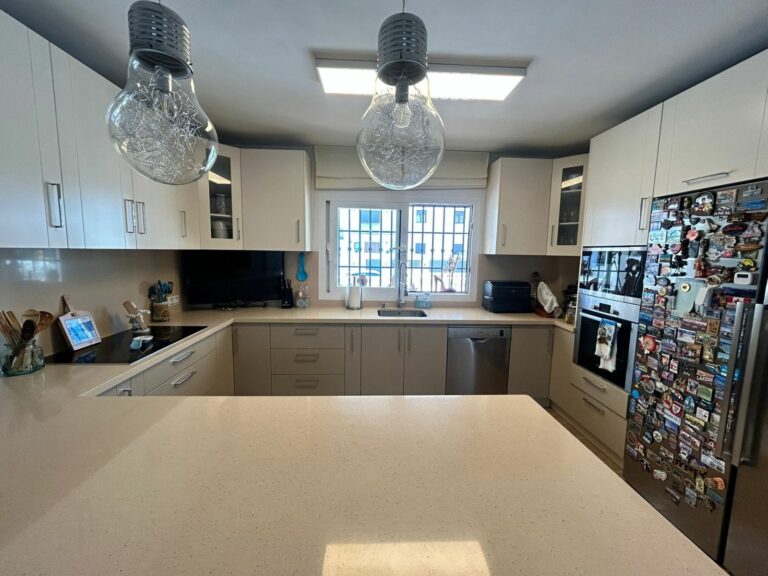 56a211fa387052afa8ba830d66b85f9a - 9