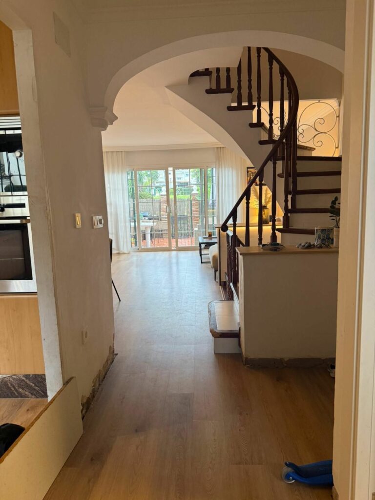 583e92eb797bc171767dc709625c21cd - 13