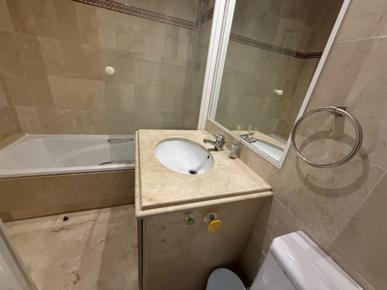 58a3c53ce9a595d812783052e203b100 - 10