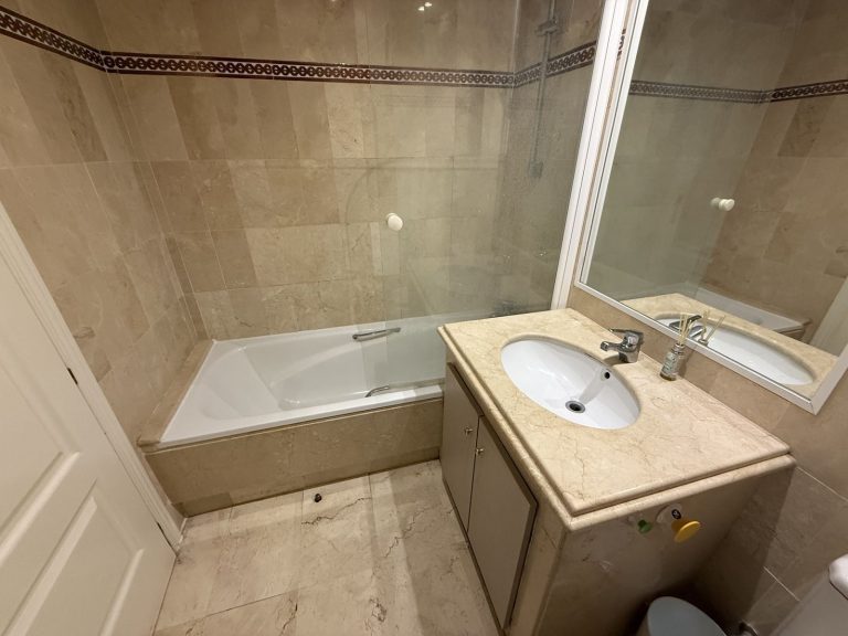 58a3c53ce9a595d812783052e203b100 - 14