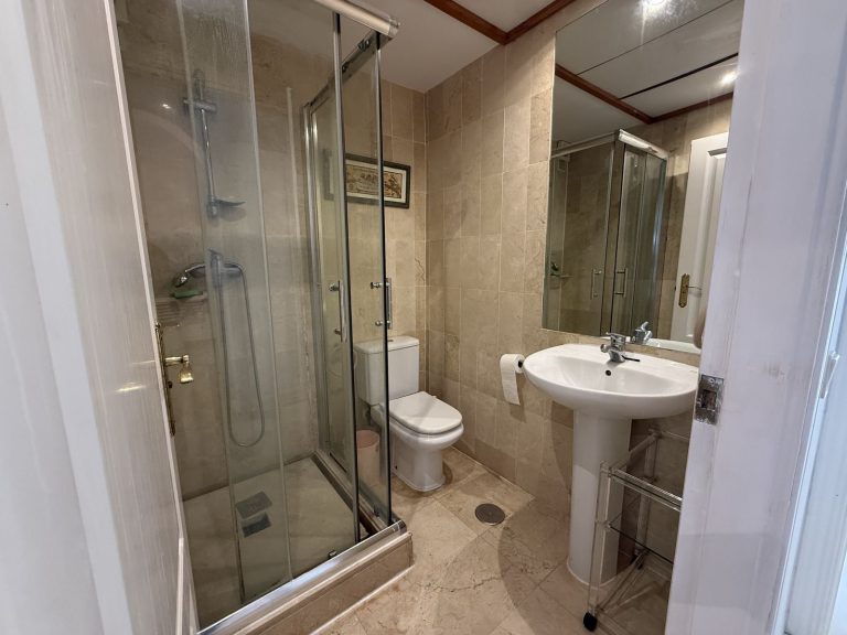 58a3c53ce9a595d812783052e203b100 - 15