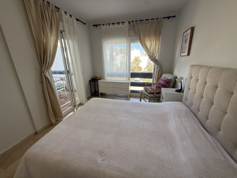 58a3c53ce9a595d812783052e203b100 - 16