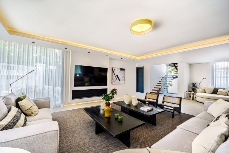 594fa1a0f51a8fc80bd42738f812dcbc - 15