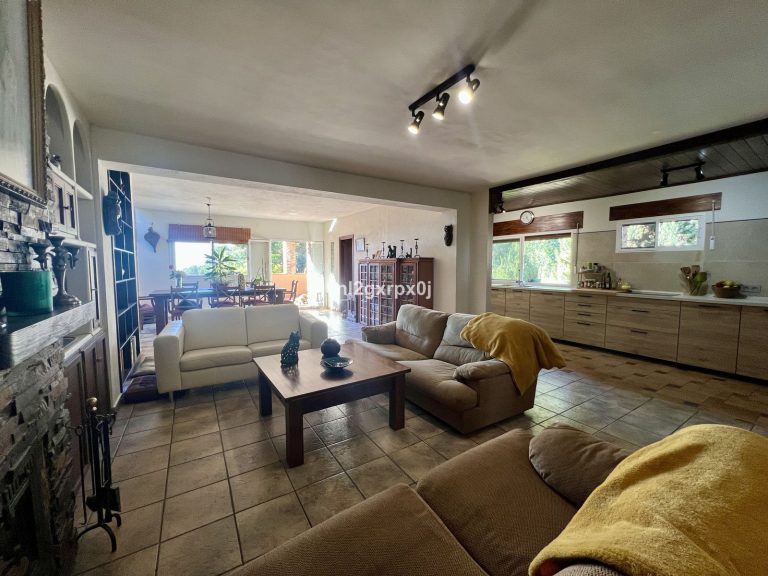 59c0be0600234a3985f94a407ab23fc9 - 3