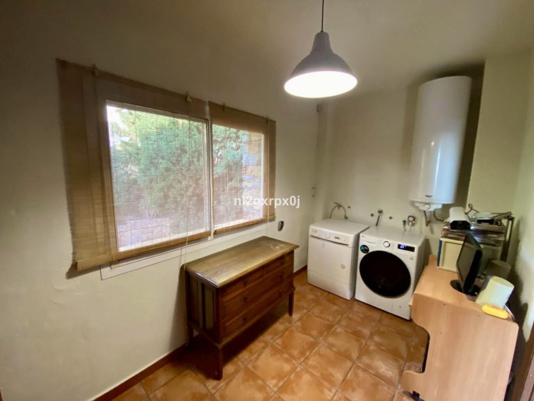 59c0be0600234a3985f94a407ab23fc9 - 8