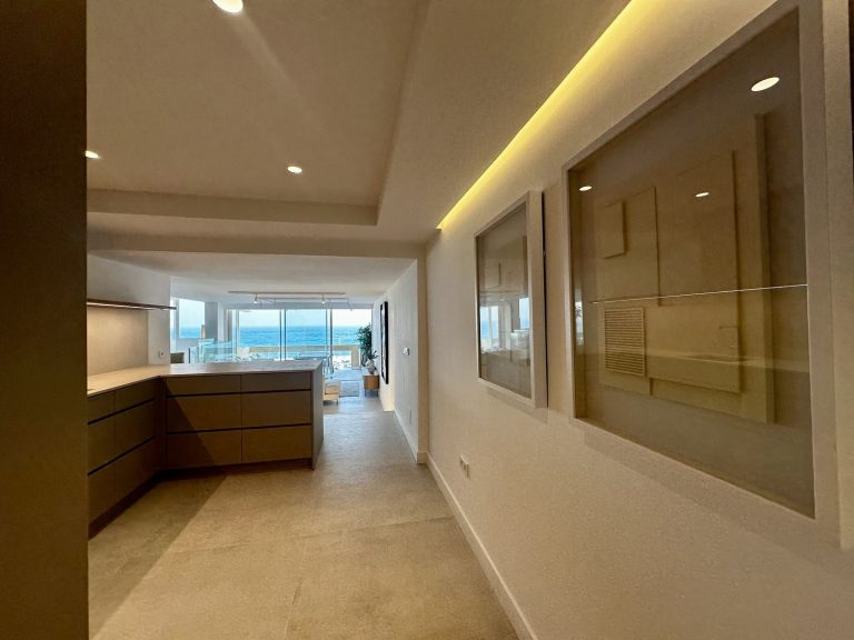 5ab9a373cecbb640c6745e4546920bfd - 14