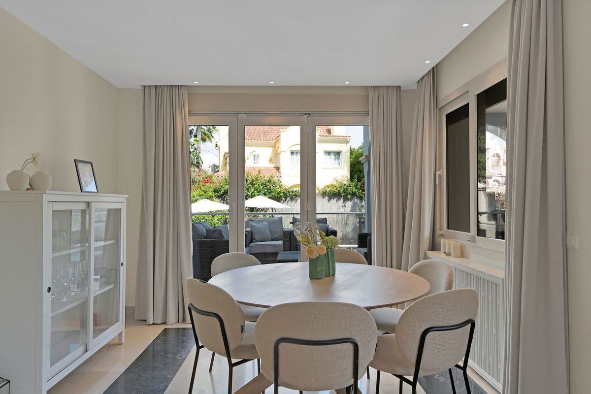 5ca21f1363edc2c4747dcb5d6d1305b7 - 11