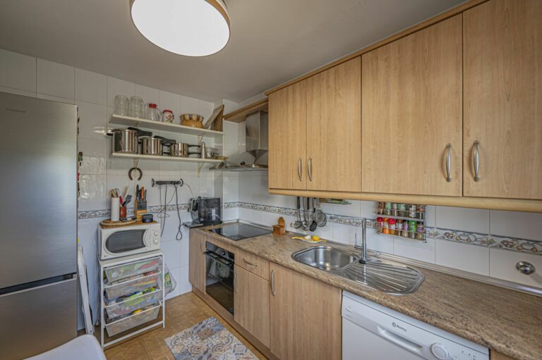 5d7355b39a79b16dbb5c308942476dca - 12