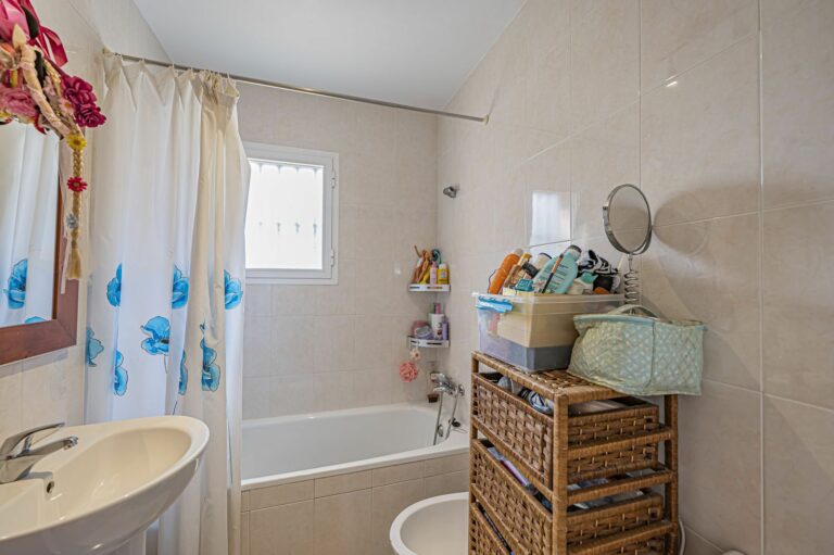 5d7355b39a79b16dbb5c308942476dca - 16