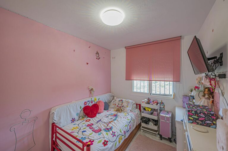 5d7355b39a79b16dbb5c308942476dca - 7