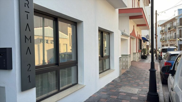 5f17fd6df26a3b90227f0f13cd99067a - 2