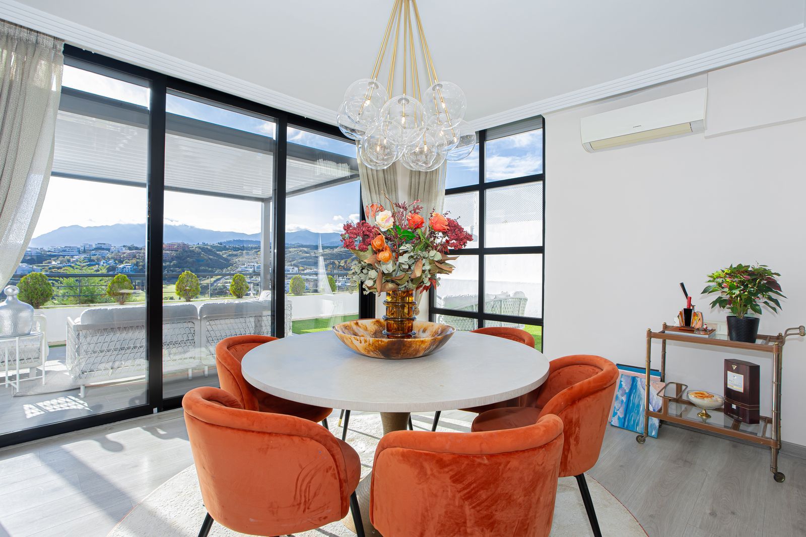 5f255618730973a4885795bd11355930 - 6