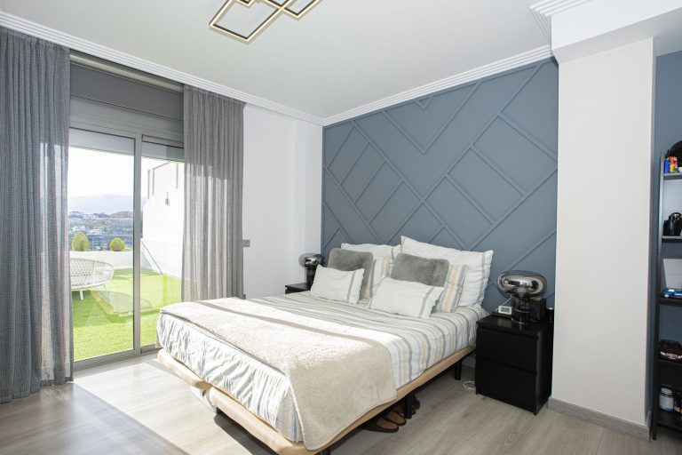 5f255618730973a4885795bd11355930 - 7