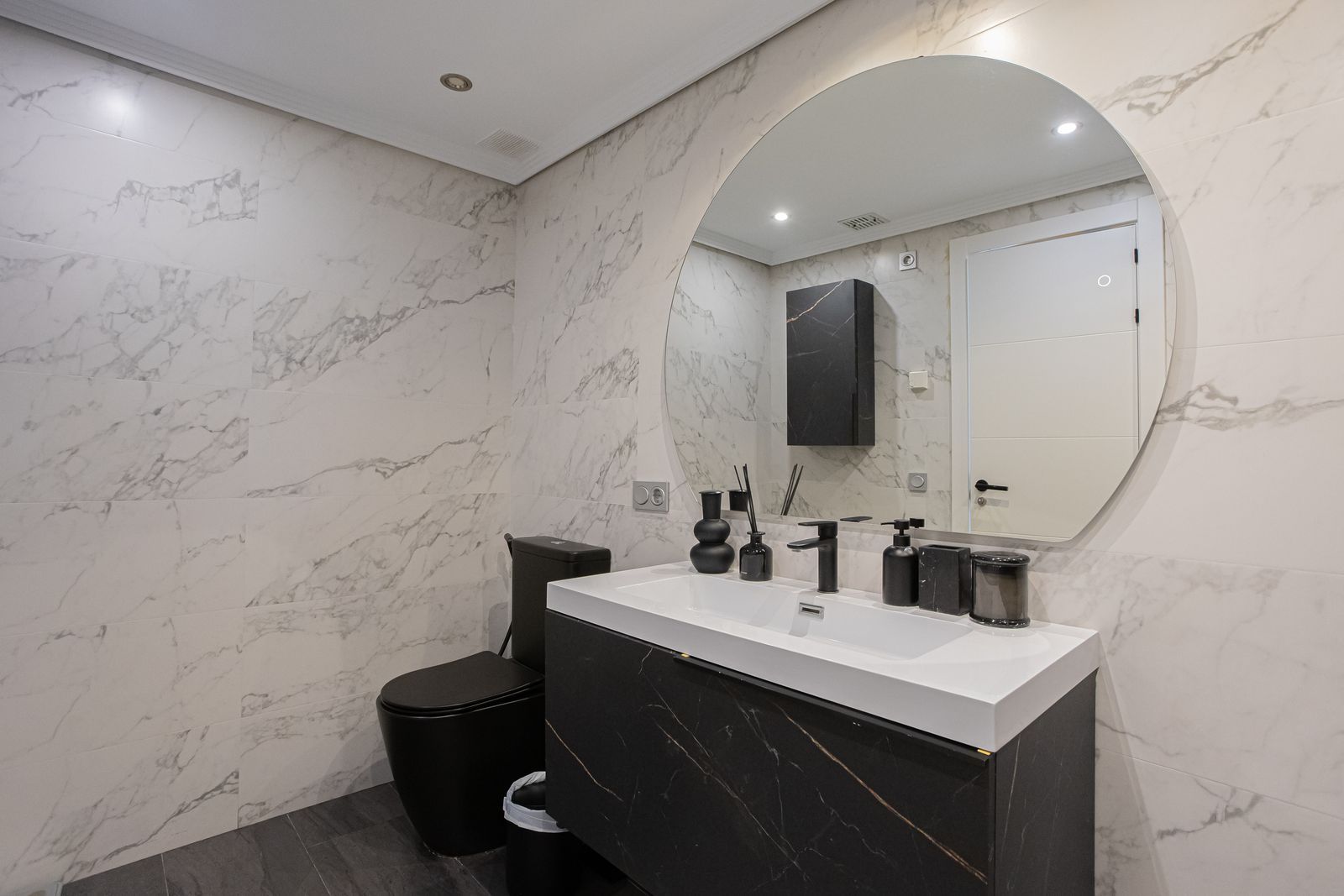 5f255618730973a4885795bd11355930 - 9