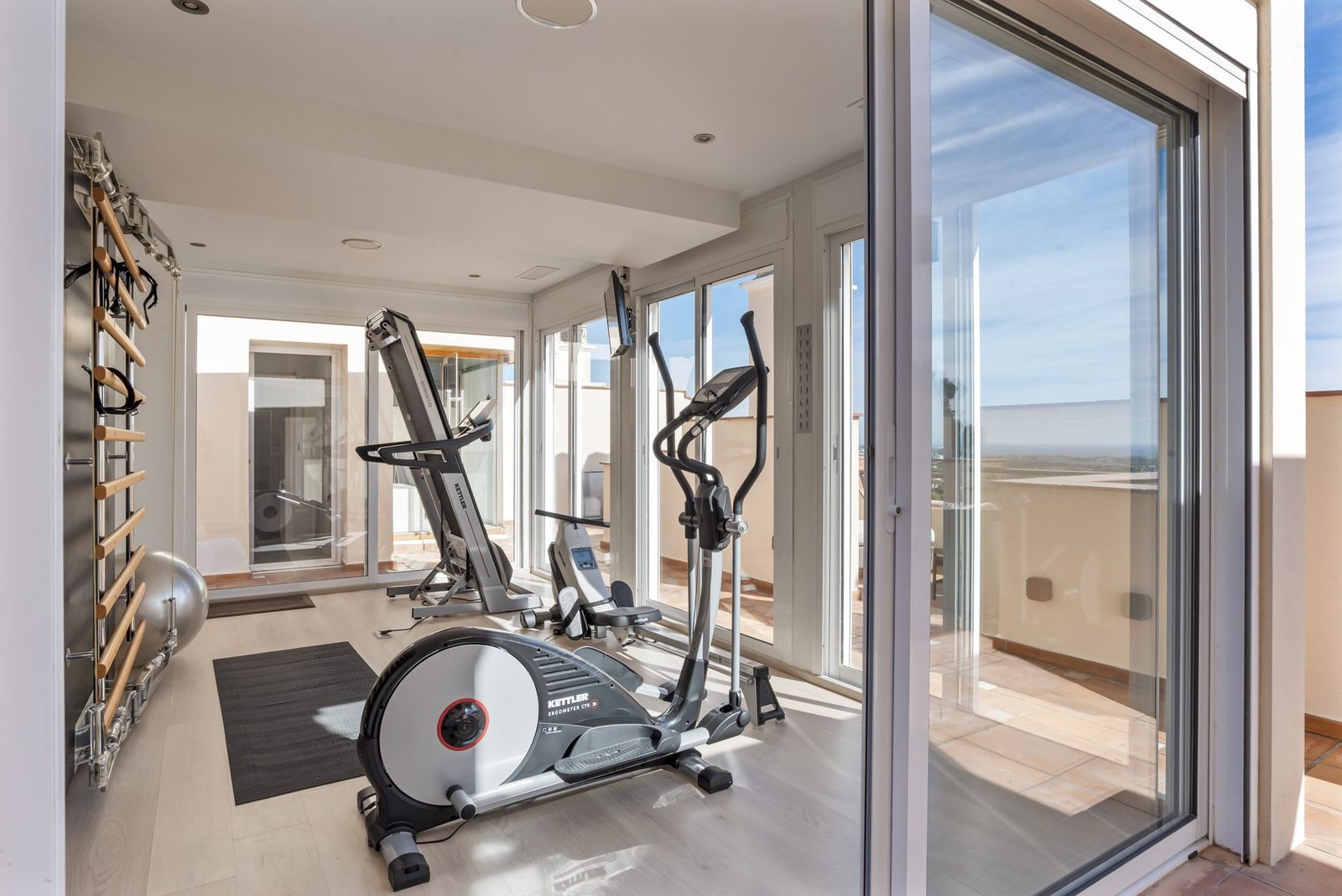 5f78a79fb2d33e9893b1327fc94ab324 - 14