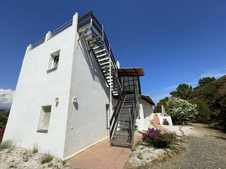 5fdcafc2d49dc3e7a28715db43d25e7f - 14