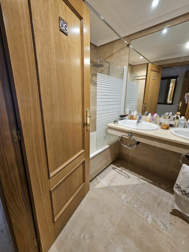 6124961024c8f85747085c15bb40459d - 6