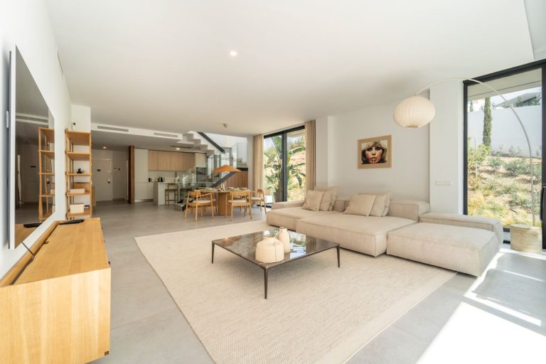 618371a73a8671d563b6d5698b29e8d1 - 2