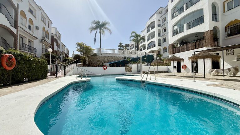 62545d0aee09fd6b1c1931c72504dc2a - 1