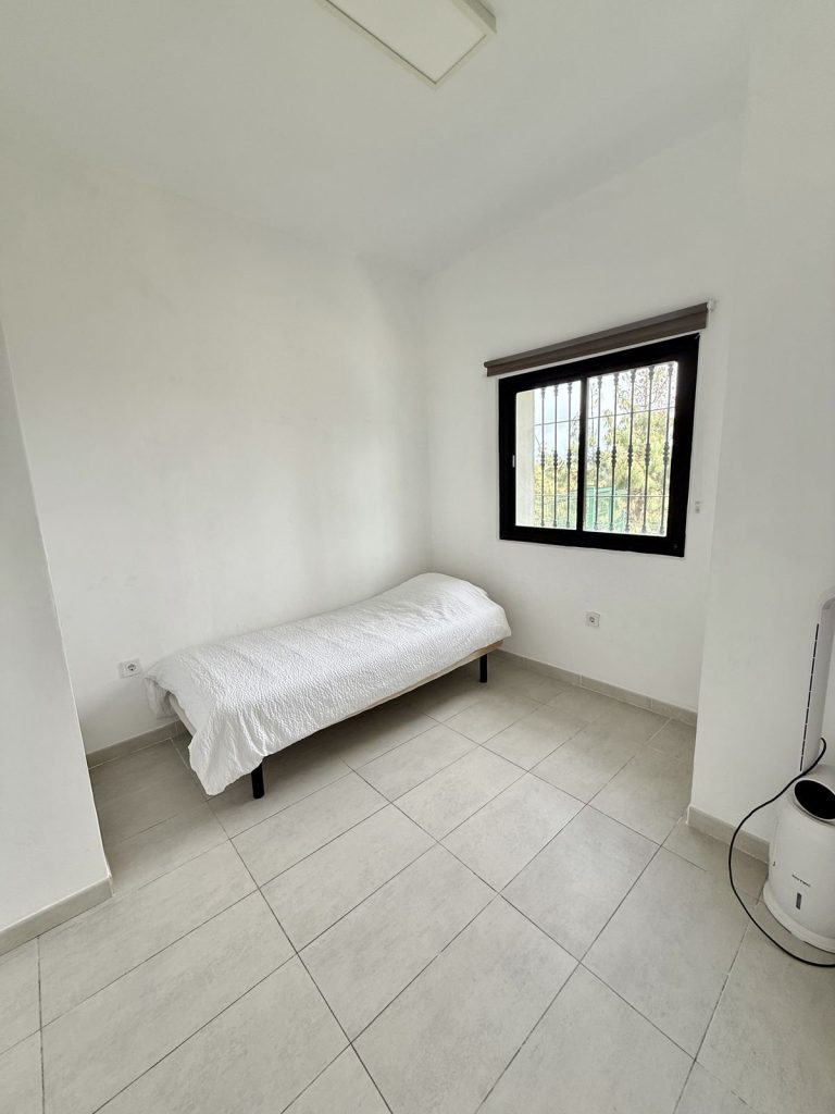 62545d0aee09fd6b1c1931c72504dc2a - 11