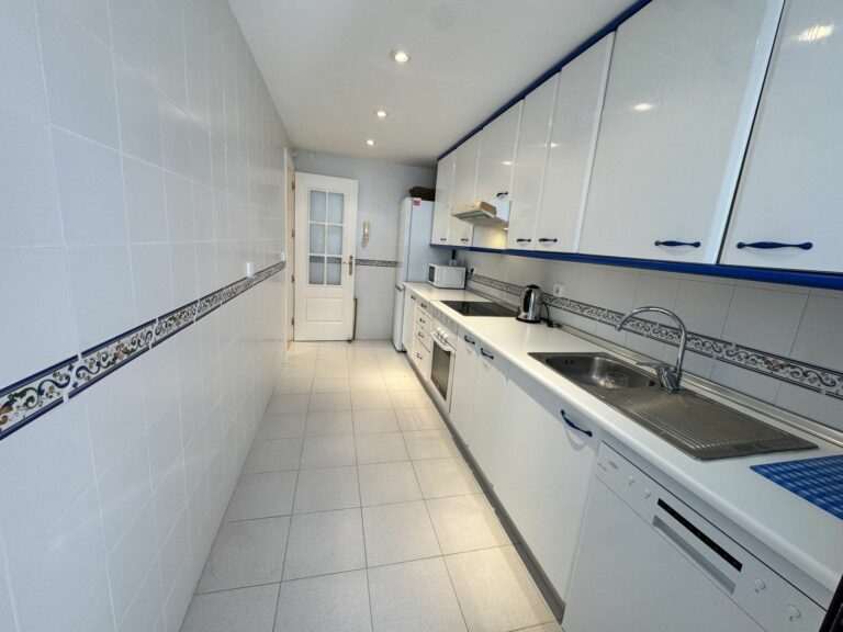 62da5afa06bd5fc933e562de7b35595e - 12